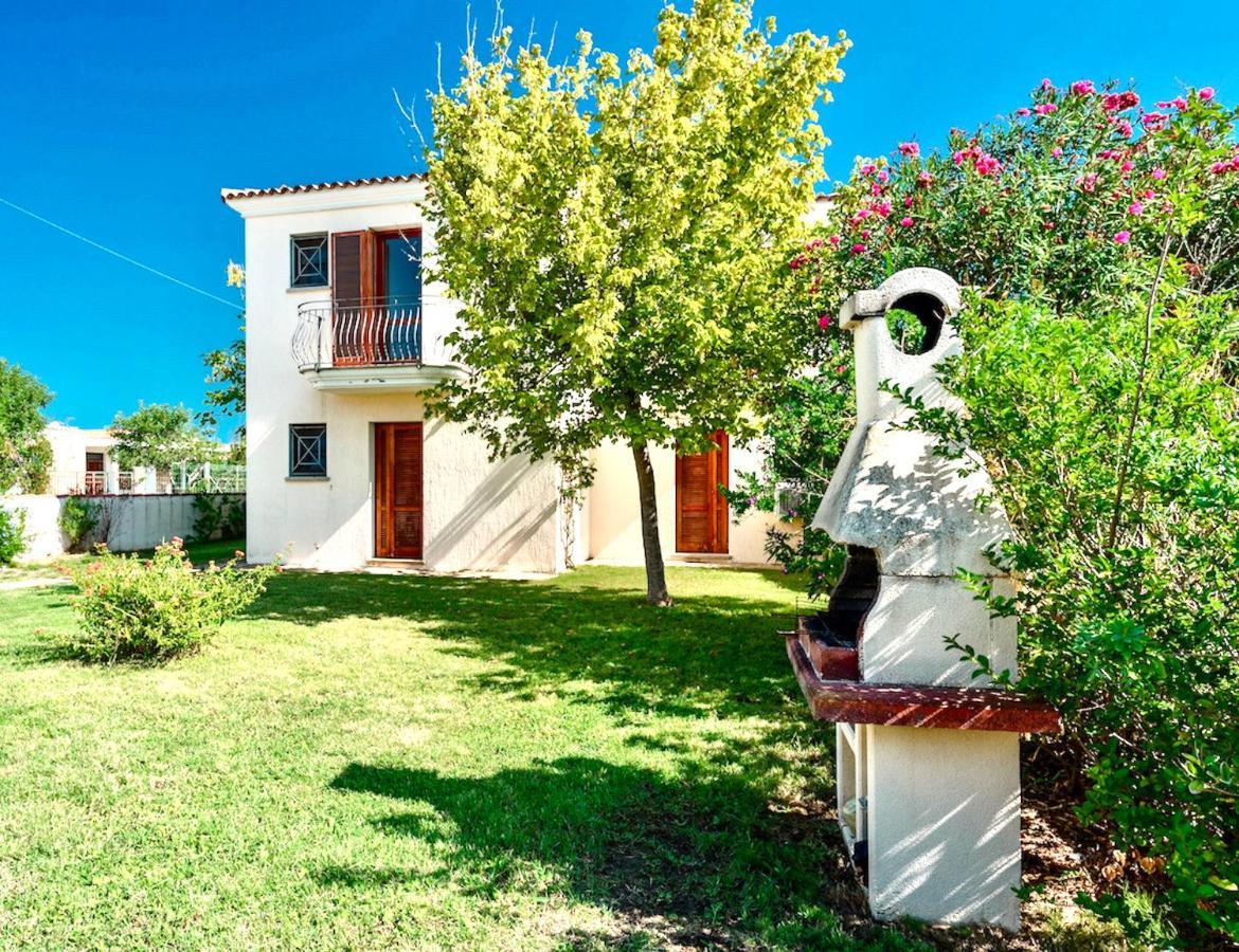 Graziosi Appartamenti A Budoni Con Aria Condizionata A Soli 300 Mt Dal Mare Exterior foto