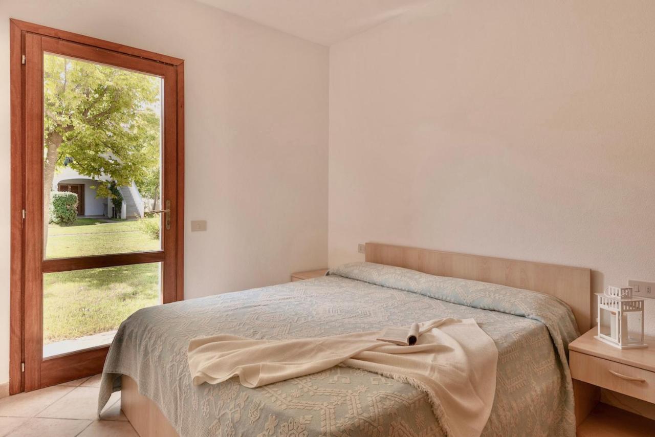 Graziosi Appartamenti A Budoni Con Aria Condizionata A Soli 300 Mt Dal Mare Exterior foto
